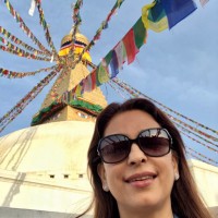 जुही चावलाद्वारा बौद्ध स्तुपाकाे वर्णन